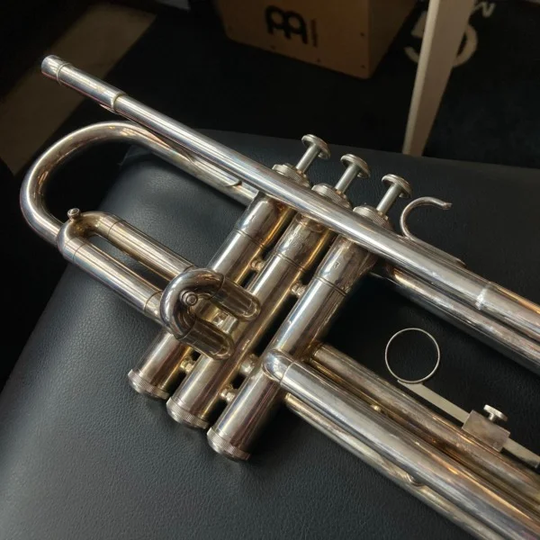 trompeta ieftin second hand Yamaha YTR132ES argint e-music.ro