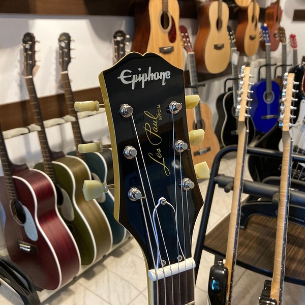 alege o chitara electrica epiphone les paul special b-stock galben cu garantie