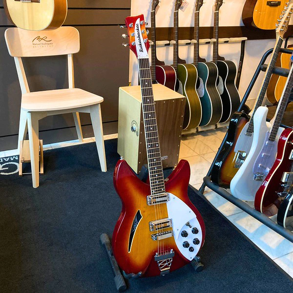 rickenbacker copy japan second hand vintage cu transport gratuit
